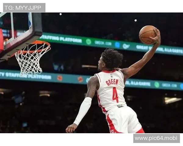 西蒙斯公牛换号至22号 曾由霍顿-塔克披挂